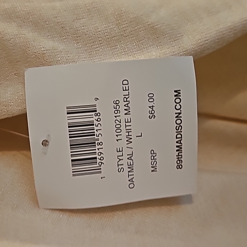 NWT sweater - Picture 2 of 4